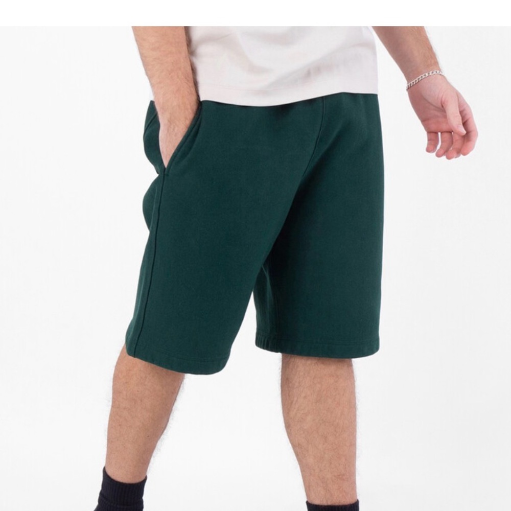 💯% Authentic Burberry Knight-Logo Bermuda